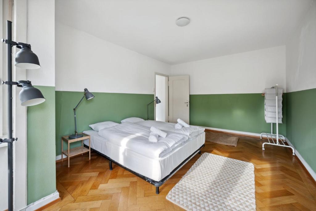 Central Apartment for City Explorers 224 - One-Bedroom Apartment
