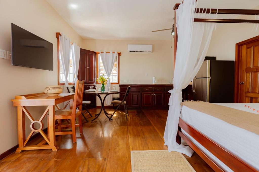 Postel nebo postele na pokoji v ubytování Hidden Jewel Boutique Hotel