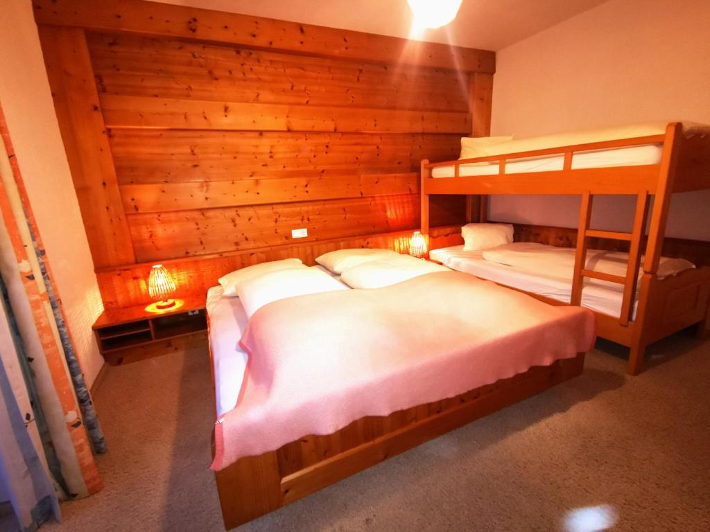 Postel nebo postele na pokoji v ubytování Pension Luzenberg