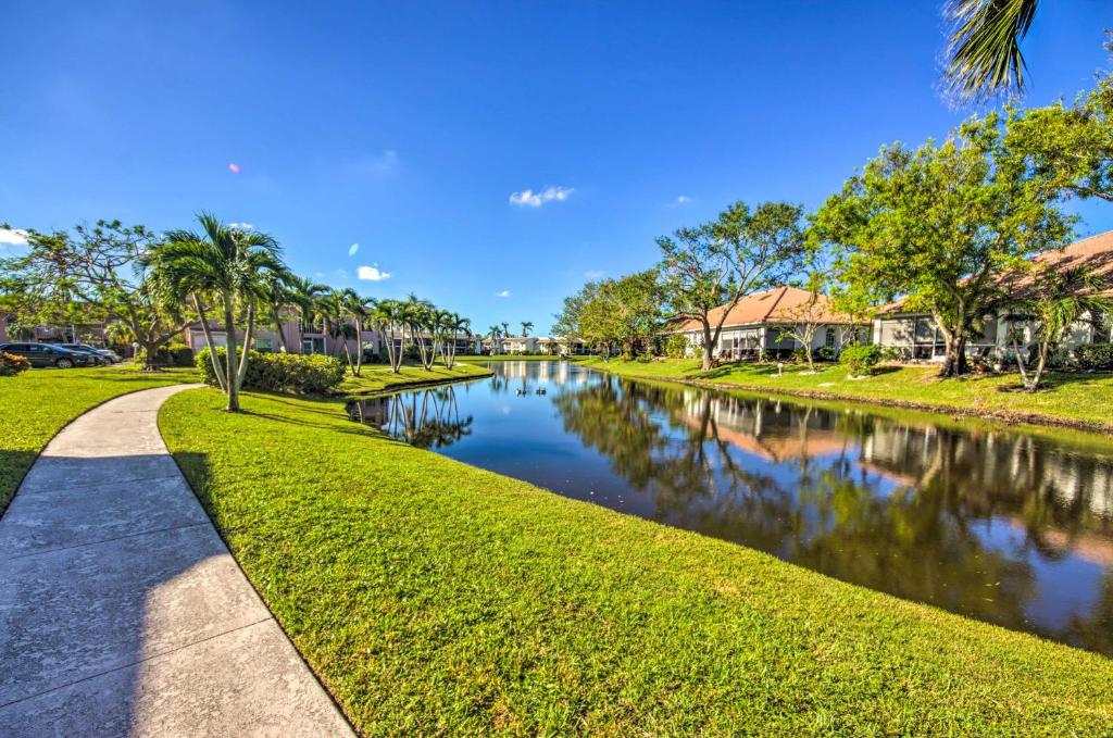 Relaxing Fort Myers Home with ScreenedIn Patio, Fort Myers (updated