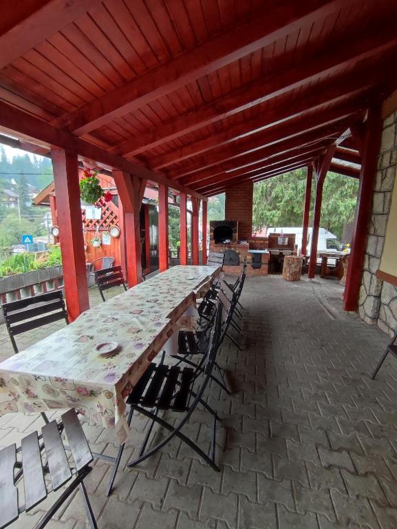 Balkón nebo terasa v ubytování Edelweis Floare de Colt