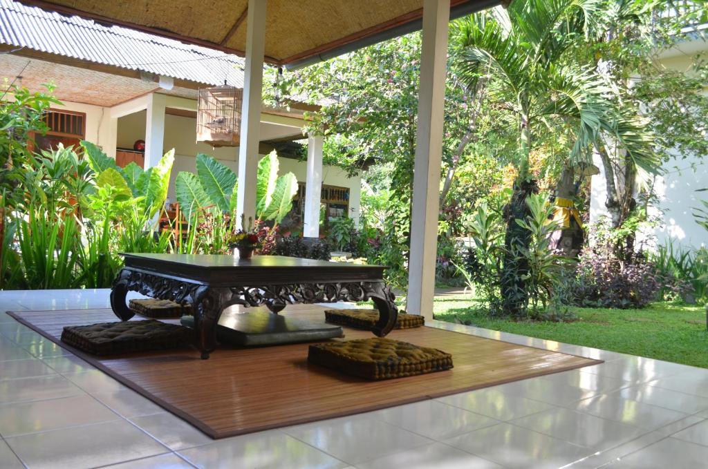 Zahrada ubytování Wijaya Guest House Ubud