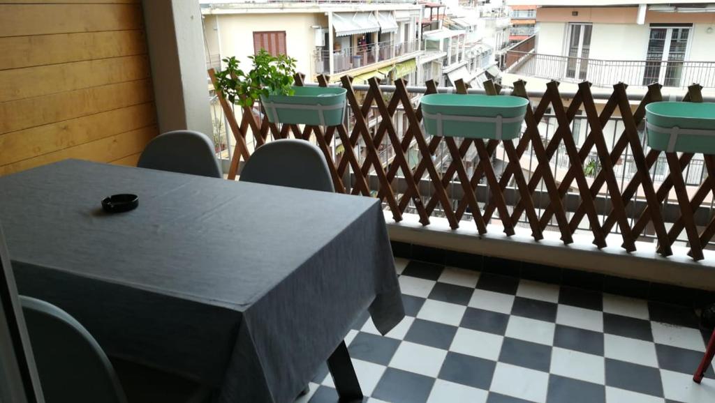 Restauracja lub miejsce do jedzenia w obiekcie Redstripes Apartment