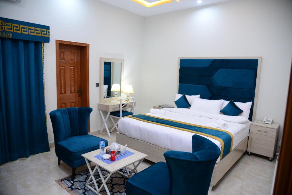 Hotel Grand Lahore - Deluxe King Room