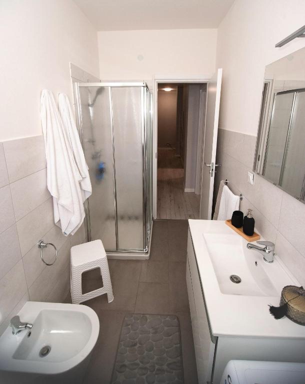 Łazienka w obiekcie Appartamento Copernico