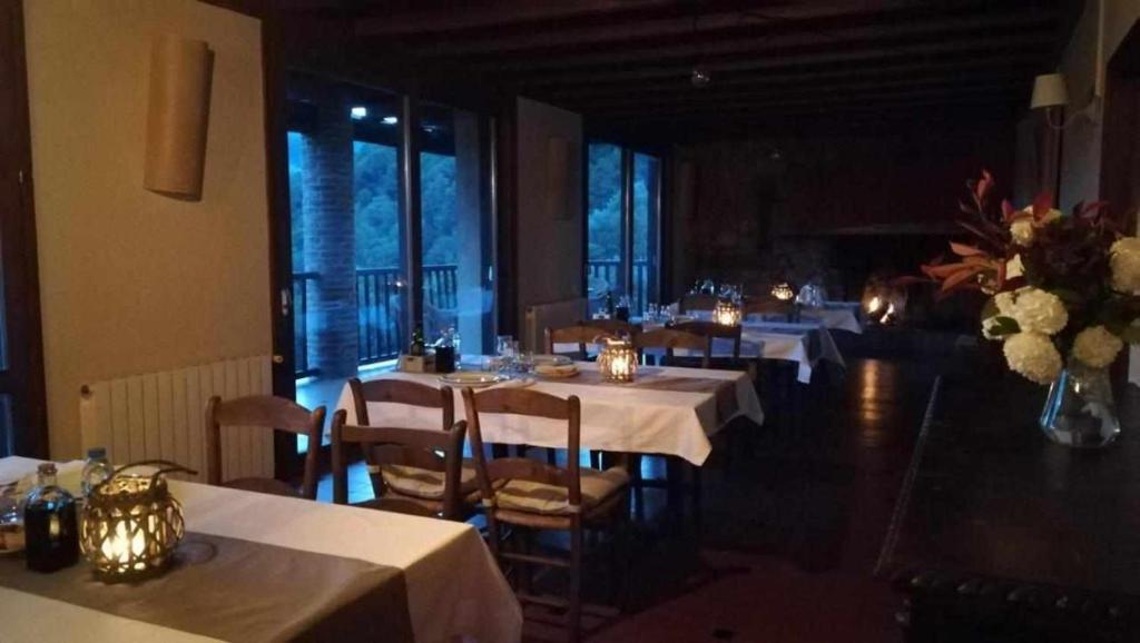 Restaurace v ubytování Masía Can Jou