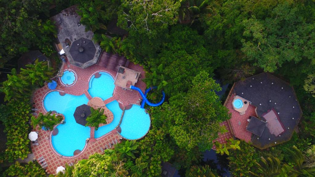 Bazén v ubytování Arahuana Jungle Resort & Spa nebo v jeho okolí