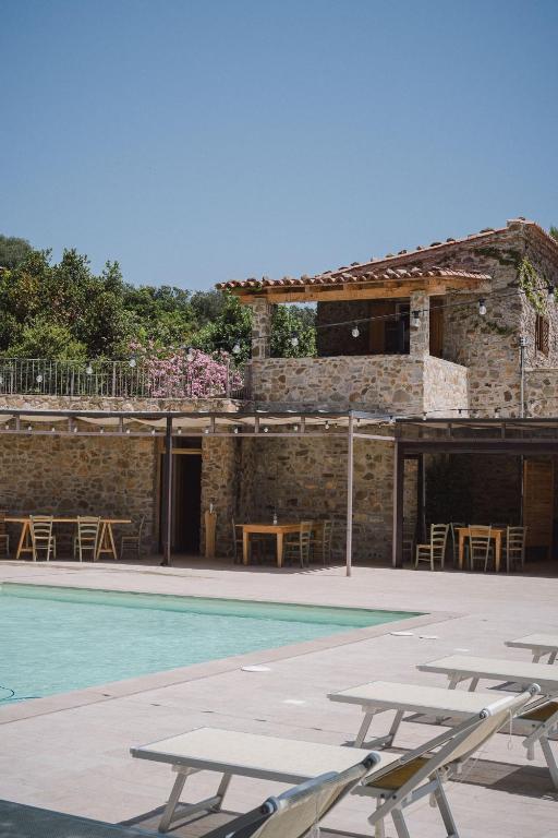Bazén v ubytování Masseria Agriturismo Torre Di Albidona nebo v jeho okolí