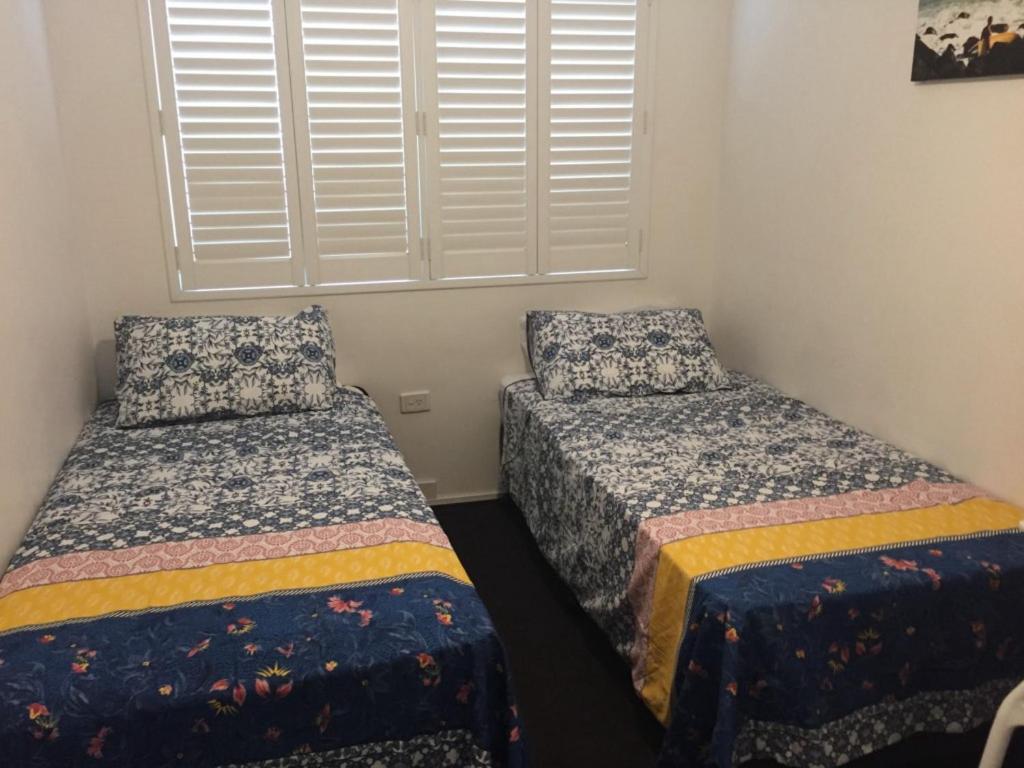 Beach West Burleigh Retreat - Appartement