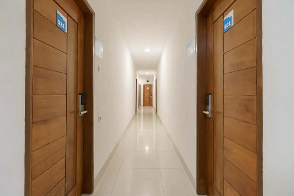 Fotografie z fotogalerie ubytování RedDoorz Plus @ Cemara Asri Medan v destinaci Pulauberayan Dadap