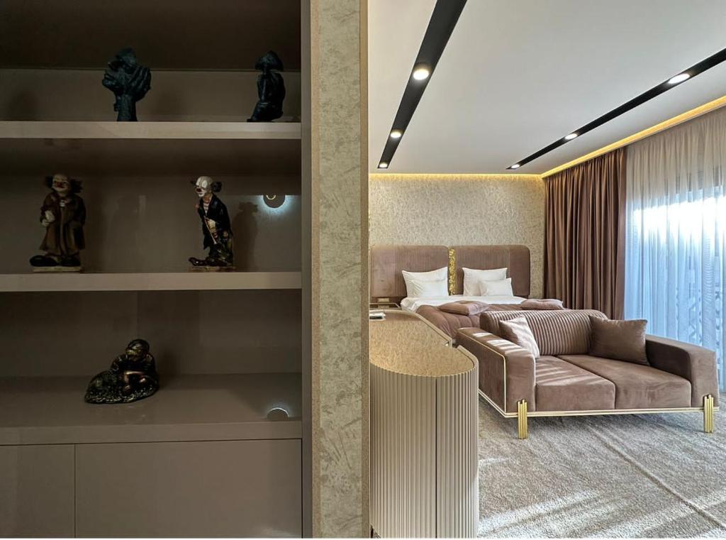 Bourbon apartment with 3 bedroom Saryan Street, Yerevan (updated prices 2024)