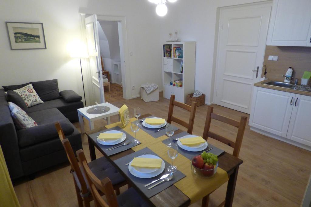 Kuchyň nebo kuchyňský kout v ubytování Apartmán v Bételu