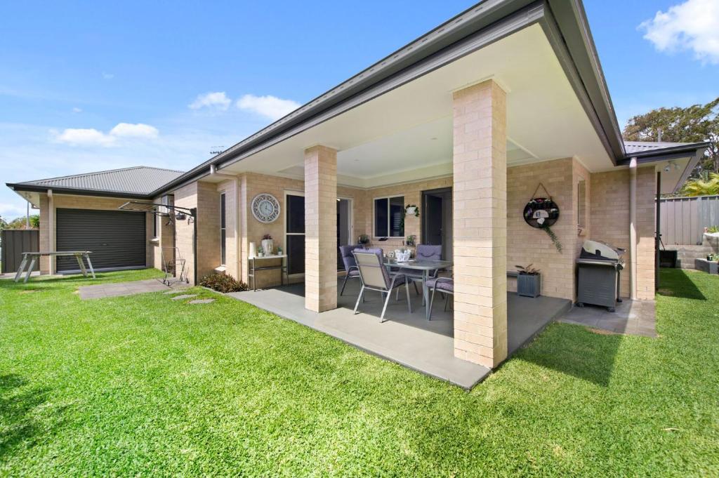 144 Rocky Point Road, Fingal Bay (updated prices 2024)