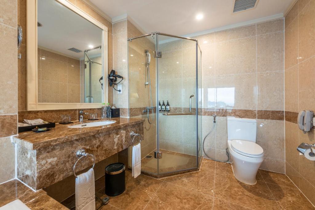 Phòng Deluxe Giường Cỡ King Nhìn Ra Đại Dương- Bữa Sáng + Miễn Phí Sử Dụng Jjimjilbang