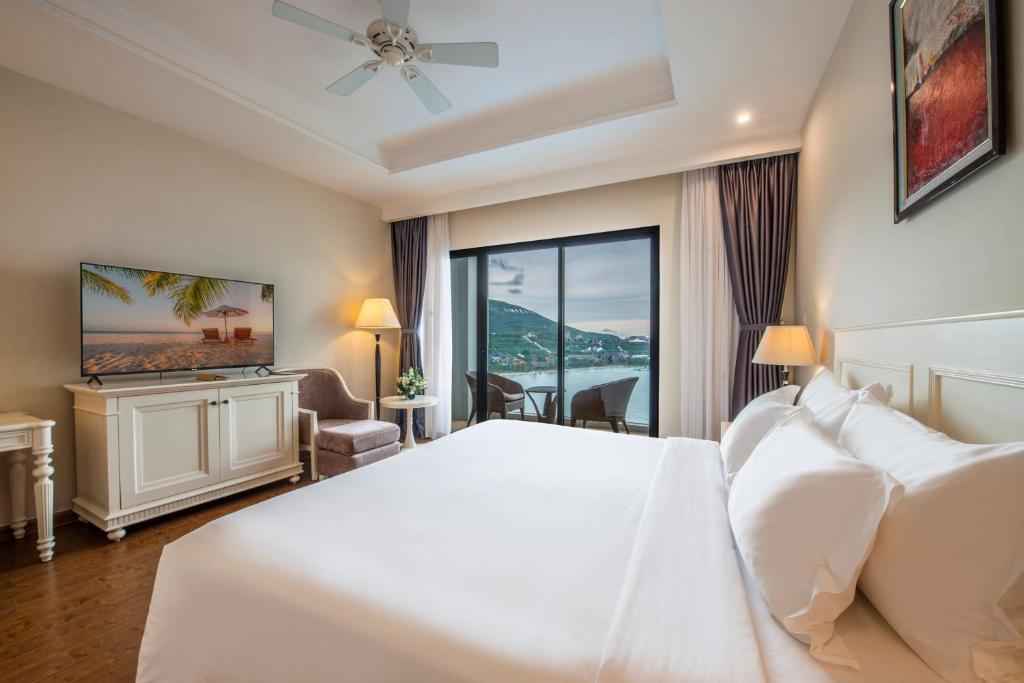 Phòng Deluxe Giường Cỡ King Nhìn Ra Đại Dương- Bữa Sáng + Miễn Phí Sử Dụng Jjimjilbang