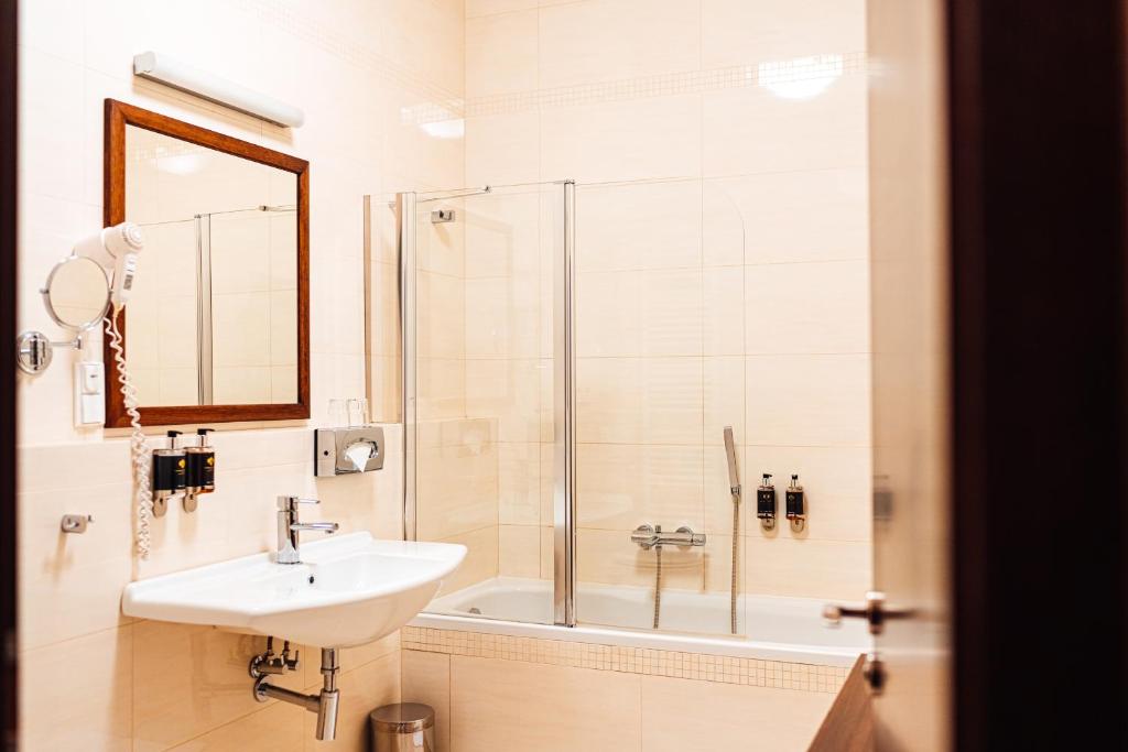 Hotel Baltaci Atrium - 4