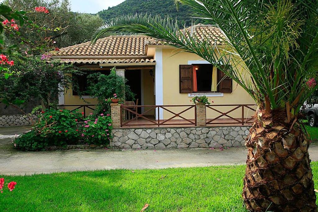 Zahrada ubytování Yannis' Village