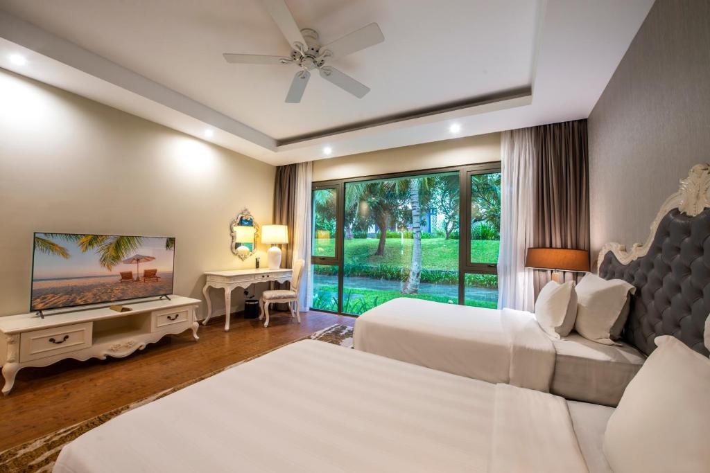 Villa2-Bed Room Beach Front- Fullboard