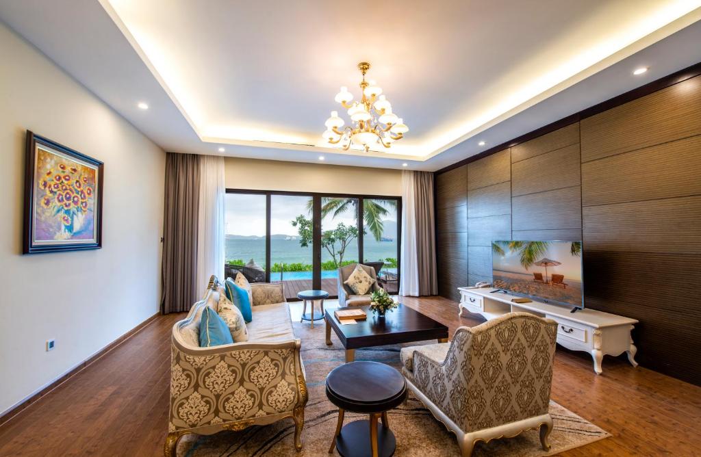 Villa2-Bed Room Beach Front- Fullboard