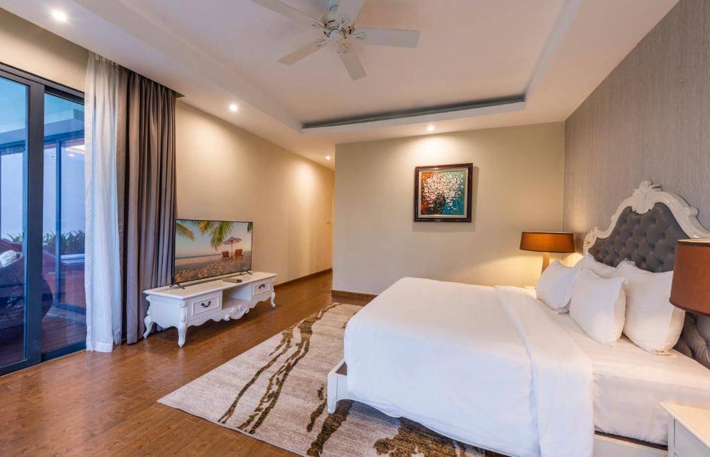 Biệt Thự 4 Phòng Ngủ - Hồ Bơi Riêng - Vé Vào Công Viên Giải Trí VinWonders