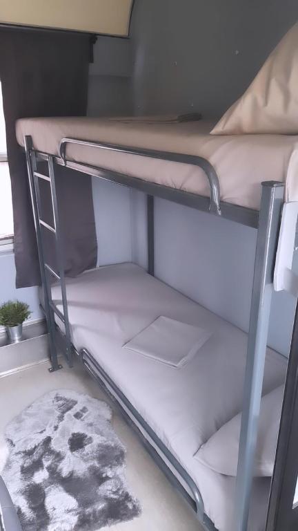 Postel nebo postele na pokoji v ubytování Hostel Balkan express
