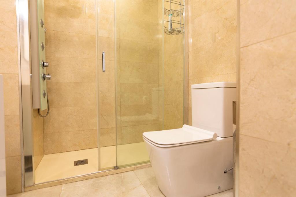 Kúpeľňa v ubytovaní APARTAMENTO SCORPIO 514 by Homestaygrancanaria