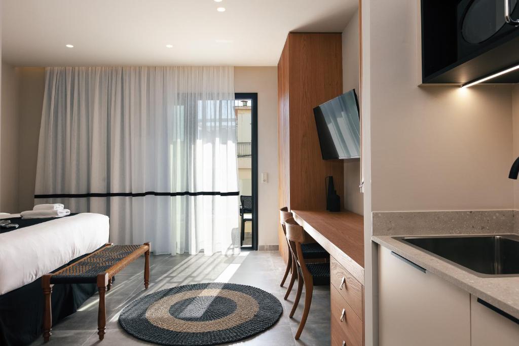 Chapter 02 Gallery Suites - 2