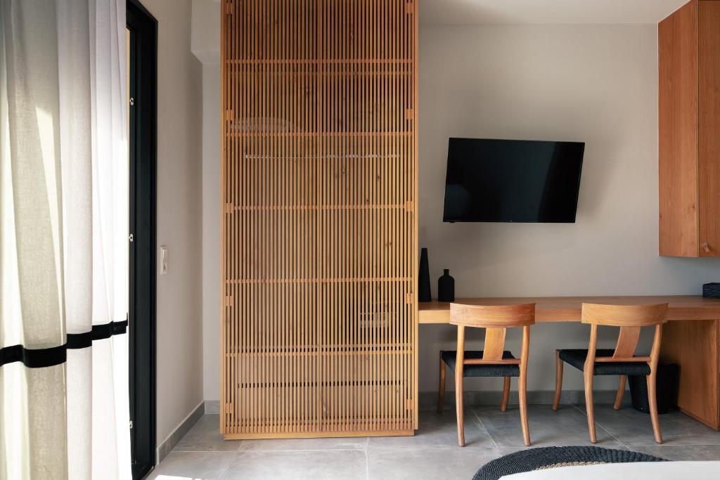 Chapter 02 Gallery Suites - 4