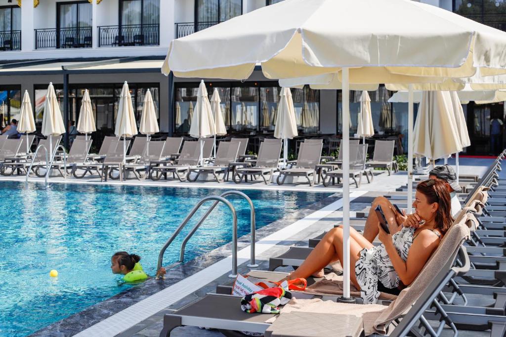 Bazén v ubytování Hane Sun Elite Hotel nebo v jeho okolí