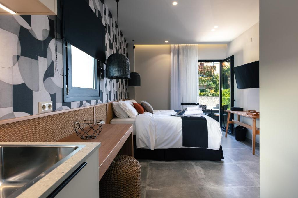 Chapter 02 Gallery Suites - 10