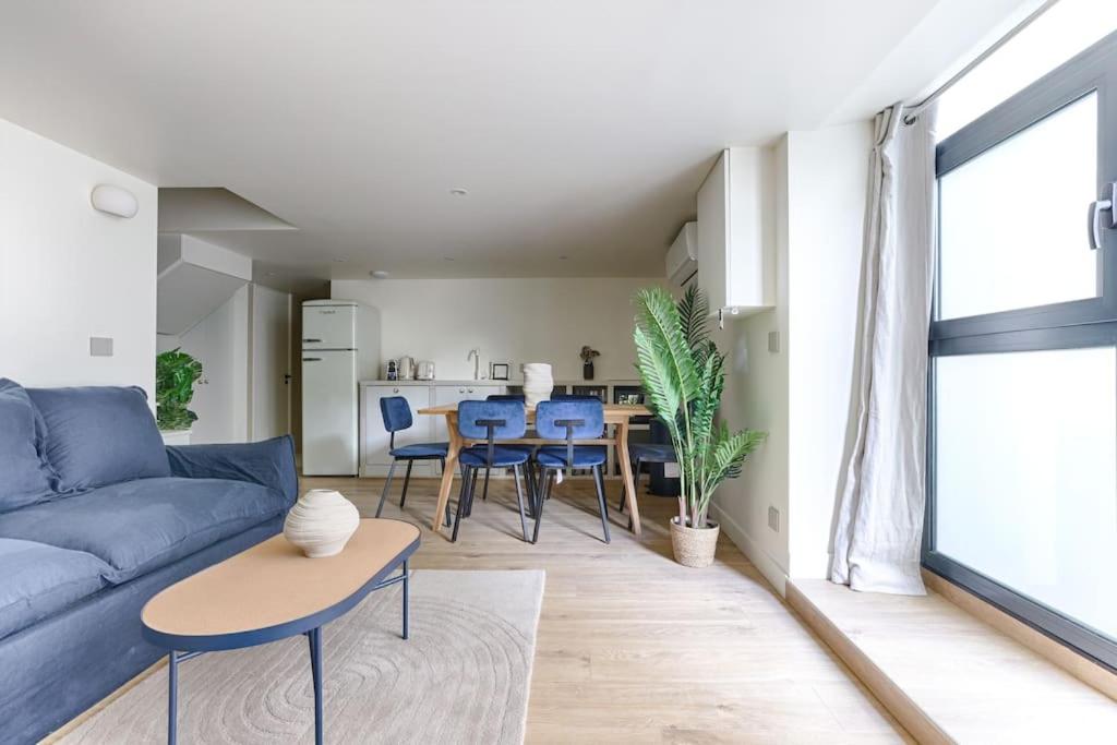 Fotografia z galérie ubytovania MyKeypers - Design & Luxury Duplex 2BR/6P - Bastille/Marais 4 v Paríži