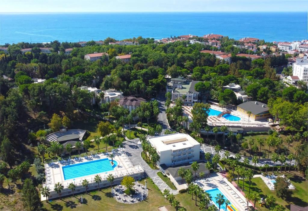 Bazén v ubytování Club Sidelya Hotel nebo v jeho okolí