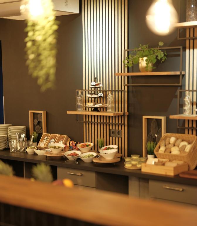 THE ROOMS - Hotel & House - Resim 42