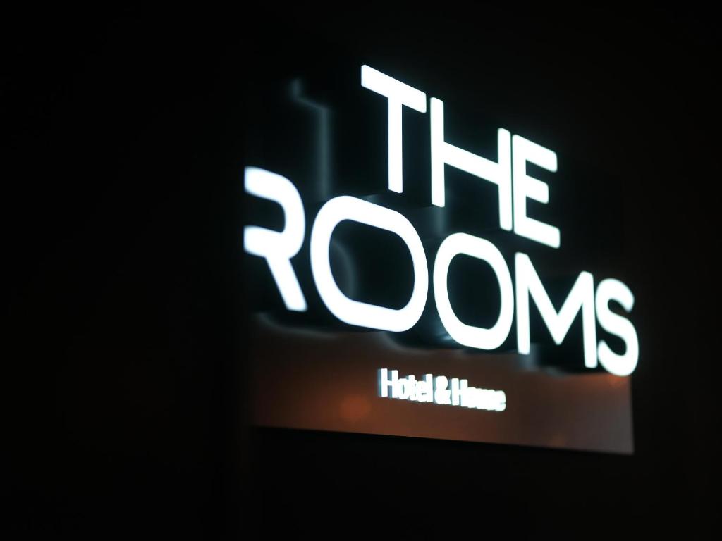 THE ROOMS - Hotel & House - Resim 23