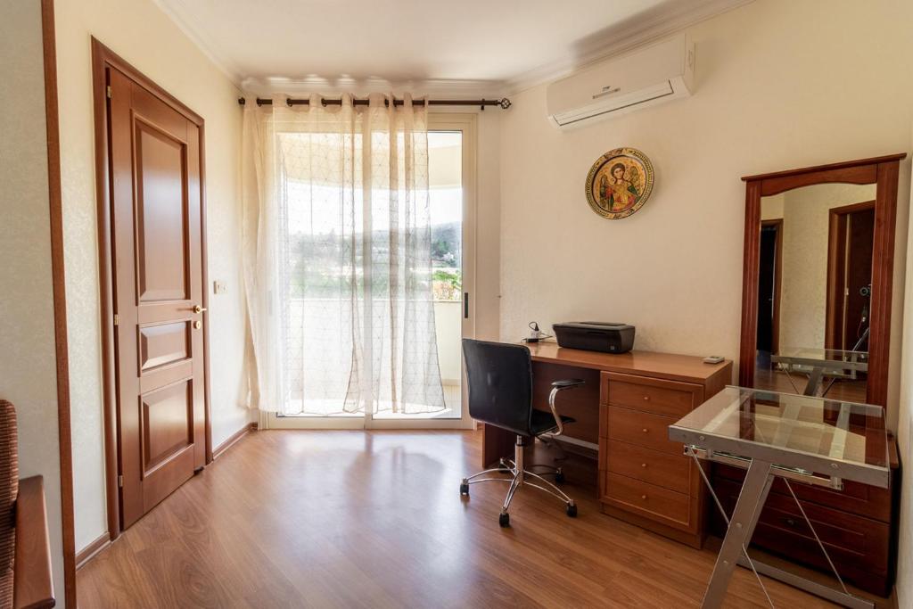 Fotografie z fotogalerie ubytování Rafaella villa in Latchi with private garden v destinaci Polis Chrysochous