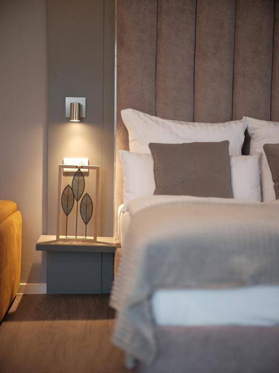 THE ROOMS - Hotel & House - Resim 11