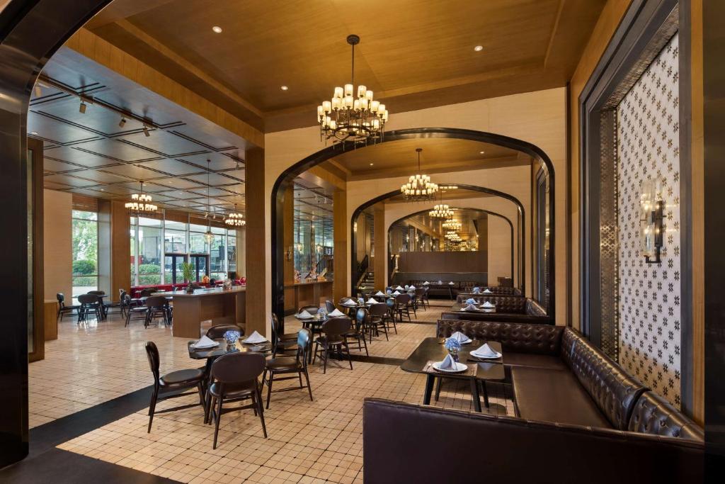 Restaurace v ubytování Radisson Blu Hotel Wuhan ETD Zone