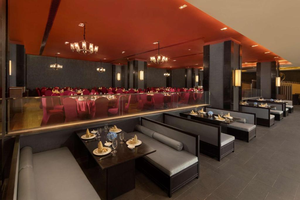 Posezení v ubytování Radisson Blu Hotel Wuhan ETD Zone