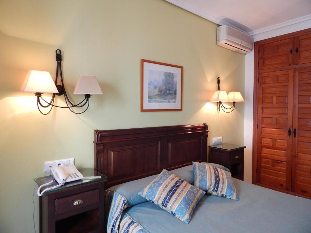 Hotel Maestre - Twin Room