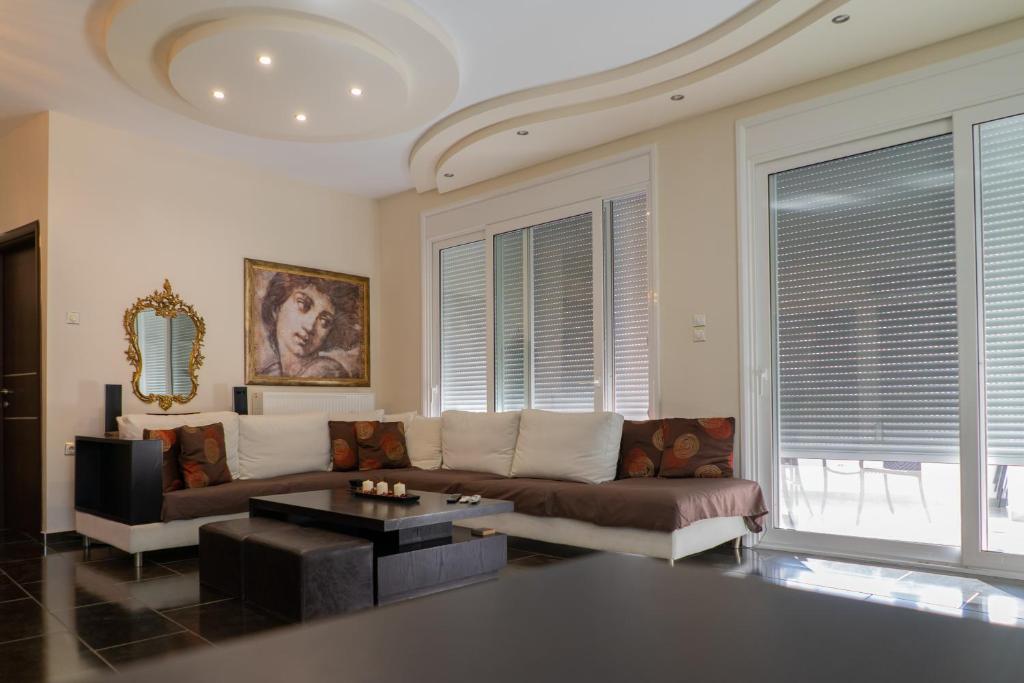 Posezení v ubytování Villa Alpha Sea View