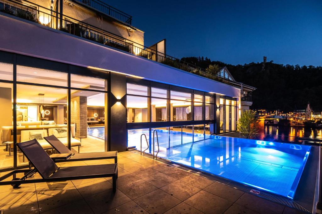 Piscina di Moselschlösschen Spa & Resort o nelle vicinanze