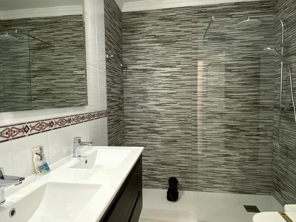 Koupelna v ubytování Villa Lucena Private Pool Casasol