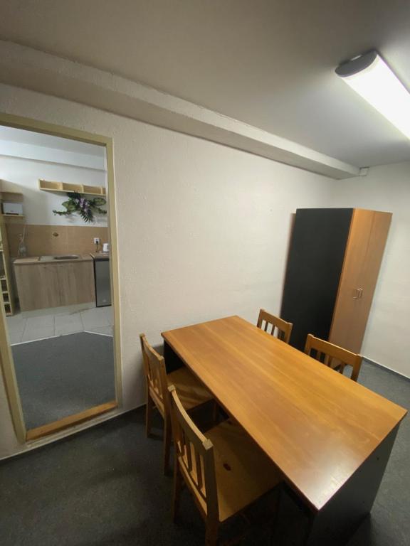 Old Town Apartments R11 - Apartamento De Dos Dormitorios