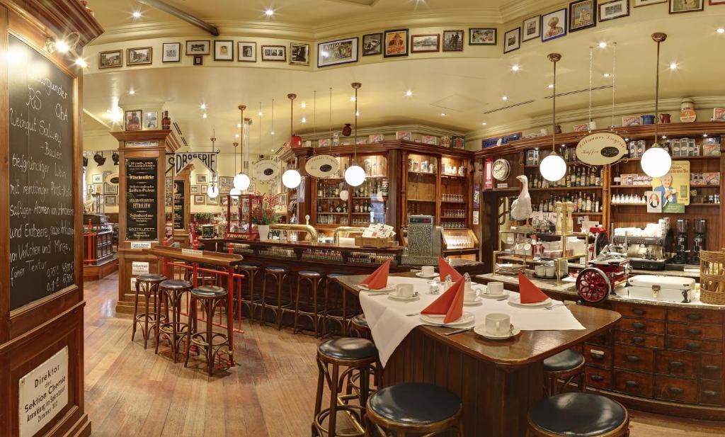 Grünau Hotel - Resim 17