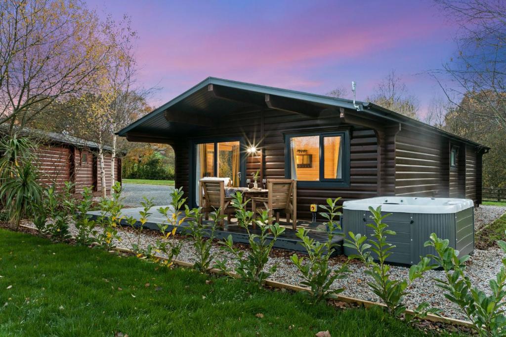 Alder Lodge, 12 Fingle Glen Lodges, Exeter, Exeter (updated prices 2024)