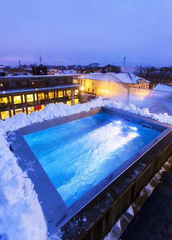 Bazén v ubytování PM & Vänner Hotel nebo v jeho okolí
