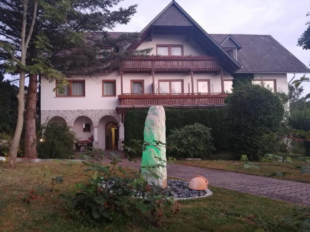 Zahrada ubytování Pension Arkadenhof