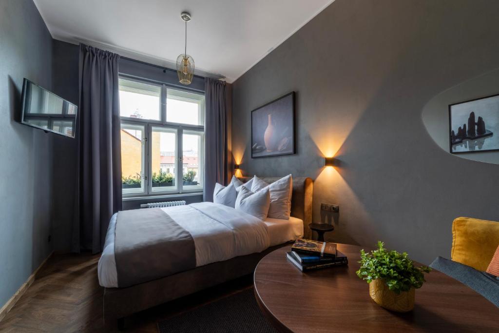 The Viaduct - Suites & More - Stanza King