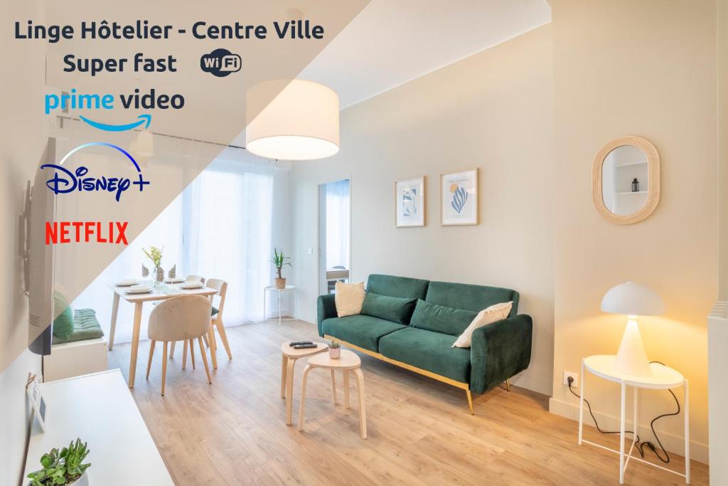 - un salon avec un canapé vert et une table dans l'établissement SUD PASSION - Sakakini - calme - 3 chambres - lumineux - fibre, à Marseille