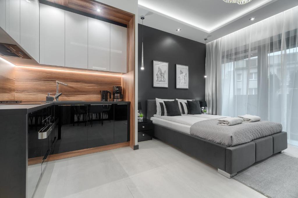 Posteľ alebo postele v izbe v ubytovaní MARGI Tokyo LUX STUDIO BALCONY POOL SAUNA
